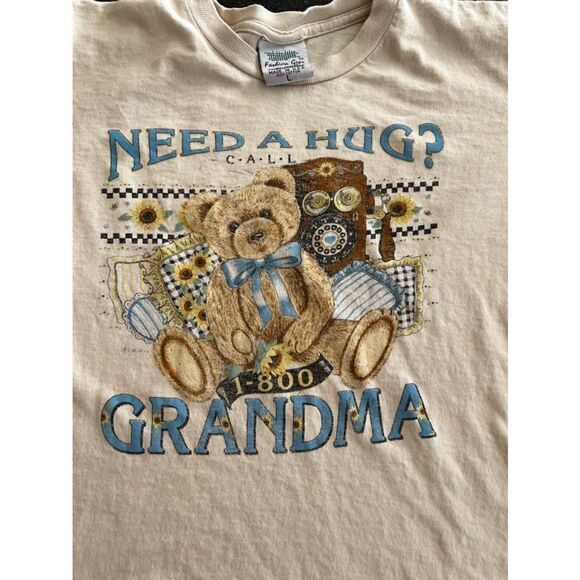 Vintage Ned a hug? Grandma T-shirt made in USA single stitch - Picture 8 of 9